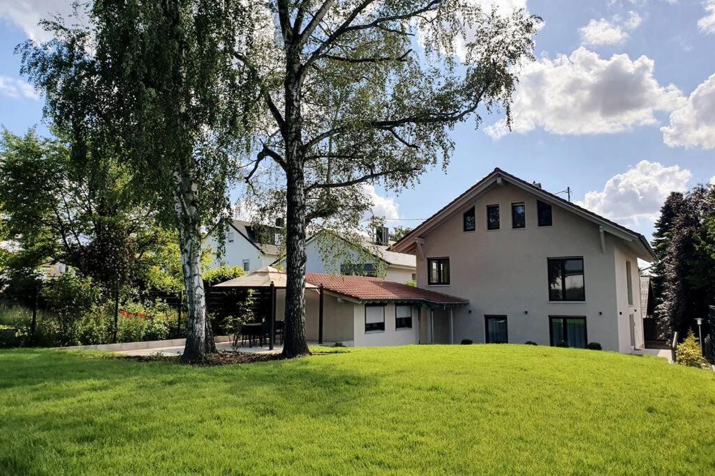 BlumenRaum - Ferienwohnung In Karlsruhe Luaran gambar