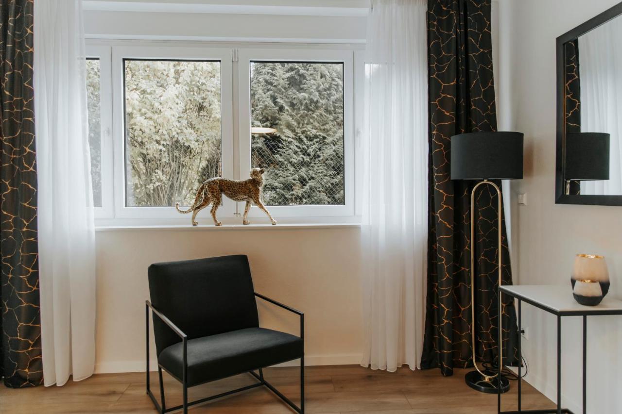 BlumenRaum - Ferienwohnung In Karlsruhe Luaran gambar