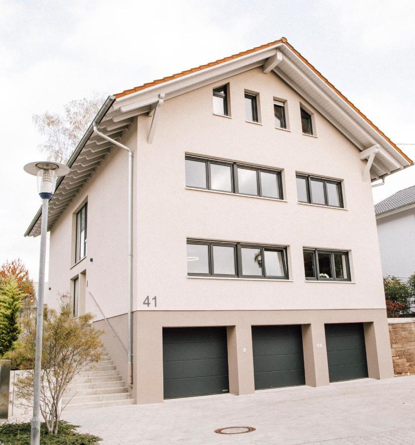 BlumenRaum - Ferienwohnung In Karlsruhe Luaran gambar